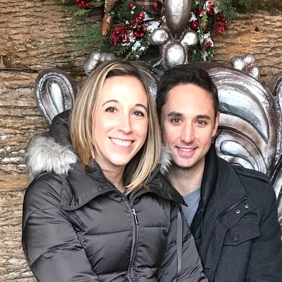 Meet your Posher, Nicole - Picture 1 of 1